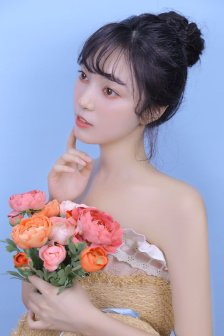 女邻居